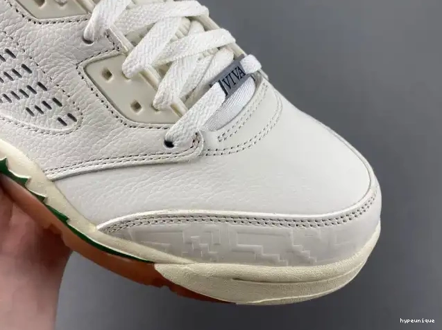 HYPE Air HF8833-100 Grito El Jordan 5 0607